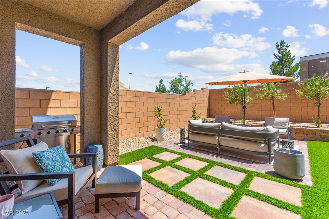 9743 Mojave Mountain Street Property Photo 47