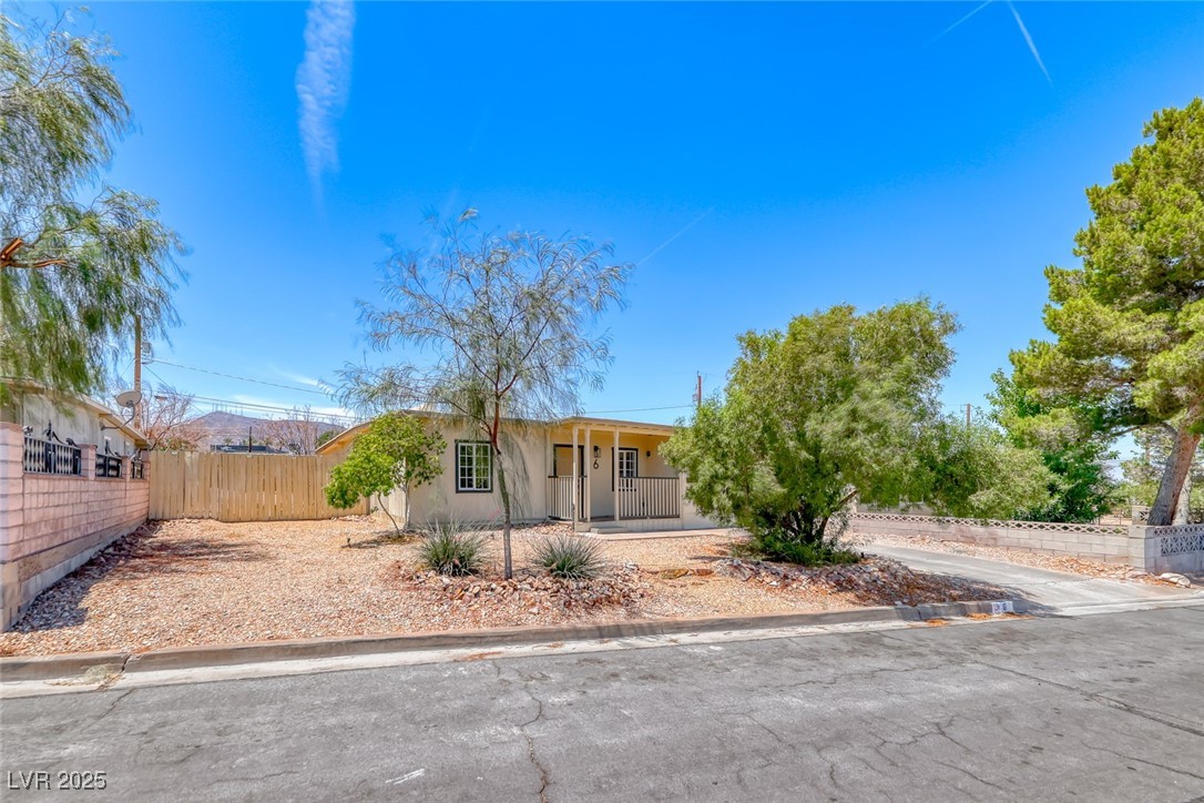 6 Montana Way Property Photo