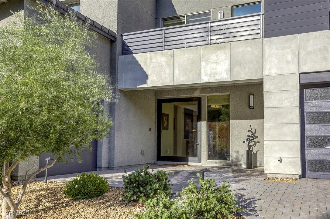 6570 Aurora View Street Property Photo 3