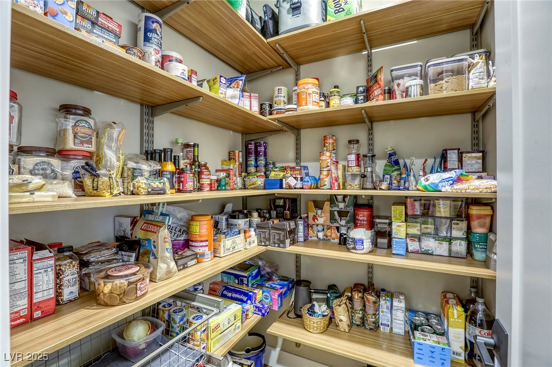 6570 Aurora View Street Property Photo 13