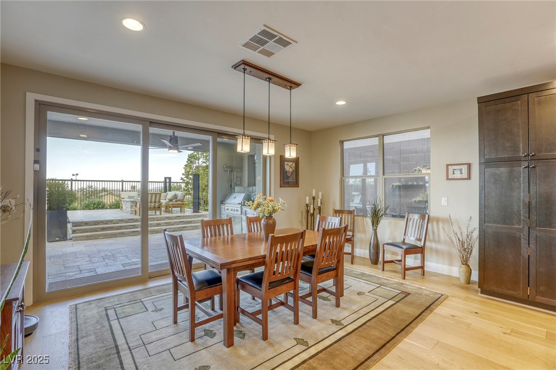 6570 Aurora View Street Property Photo 14