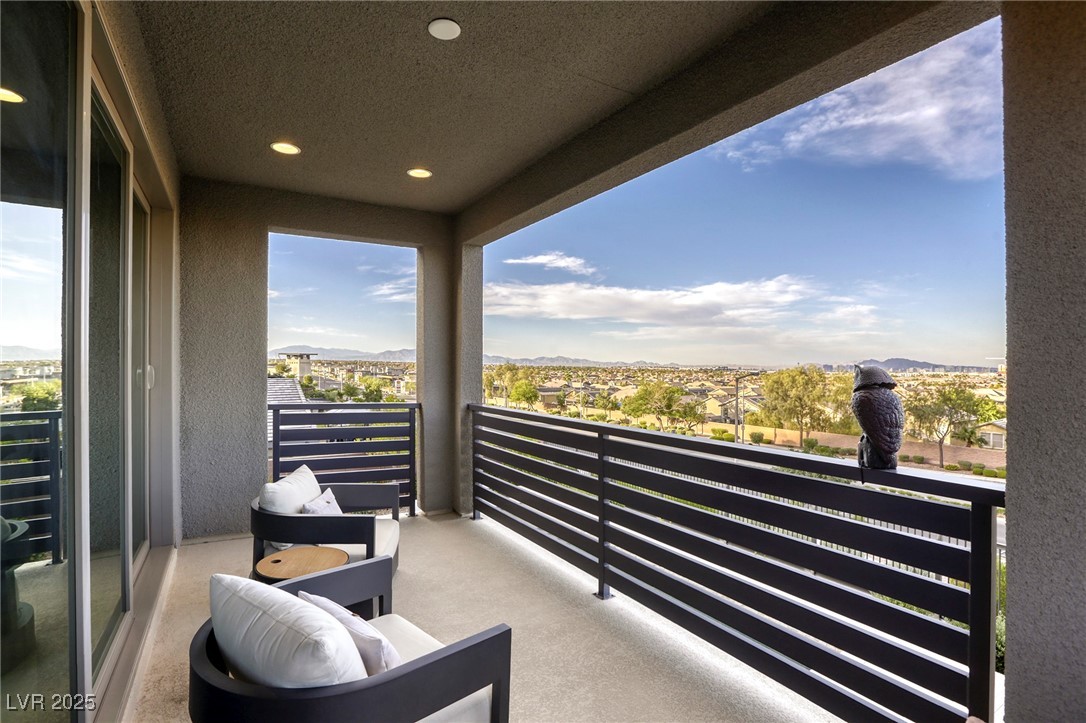 6570 Aurora View Street Property Photo 34