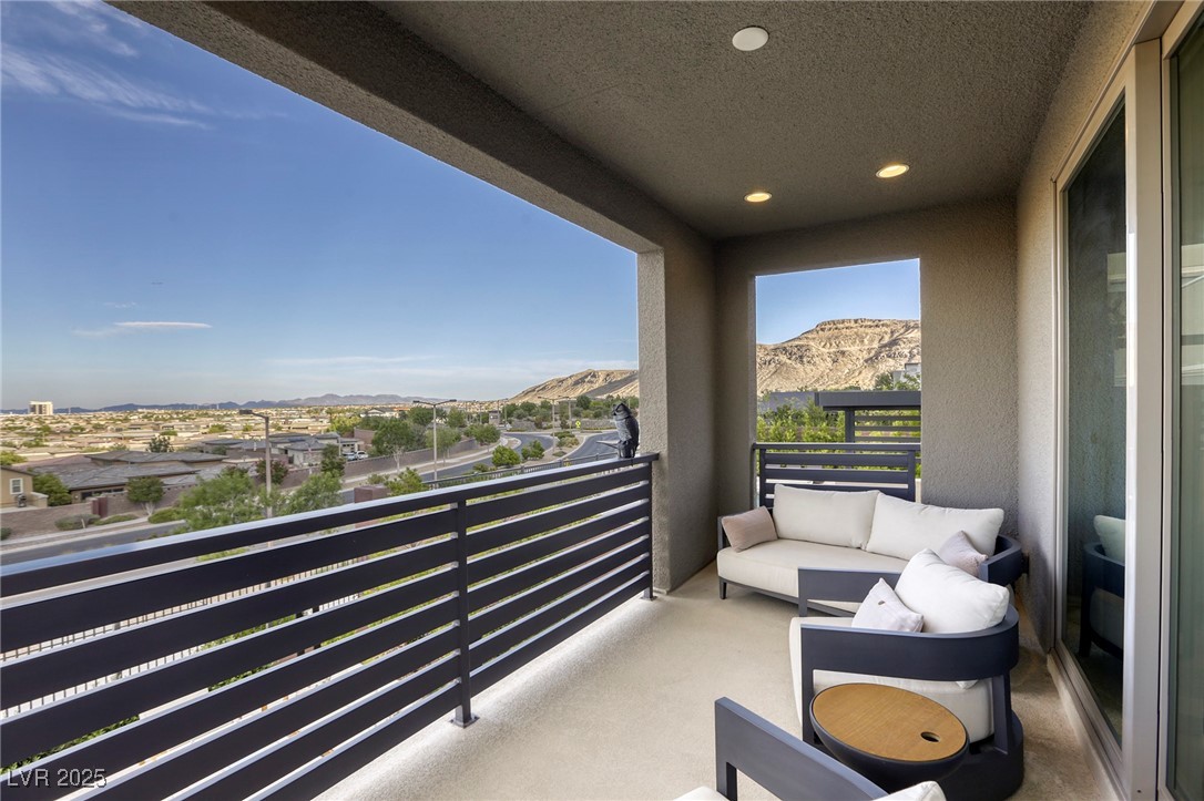 6570 Aurora View Street Property Photo 35