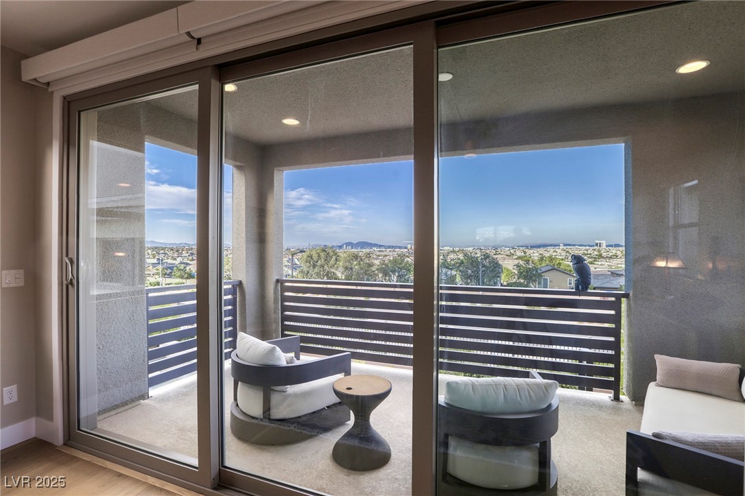 6570 Aurora View Street Property Photo 36