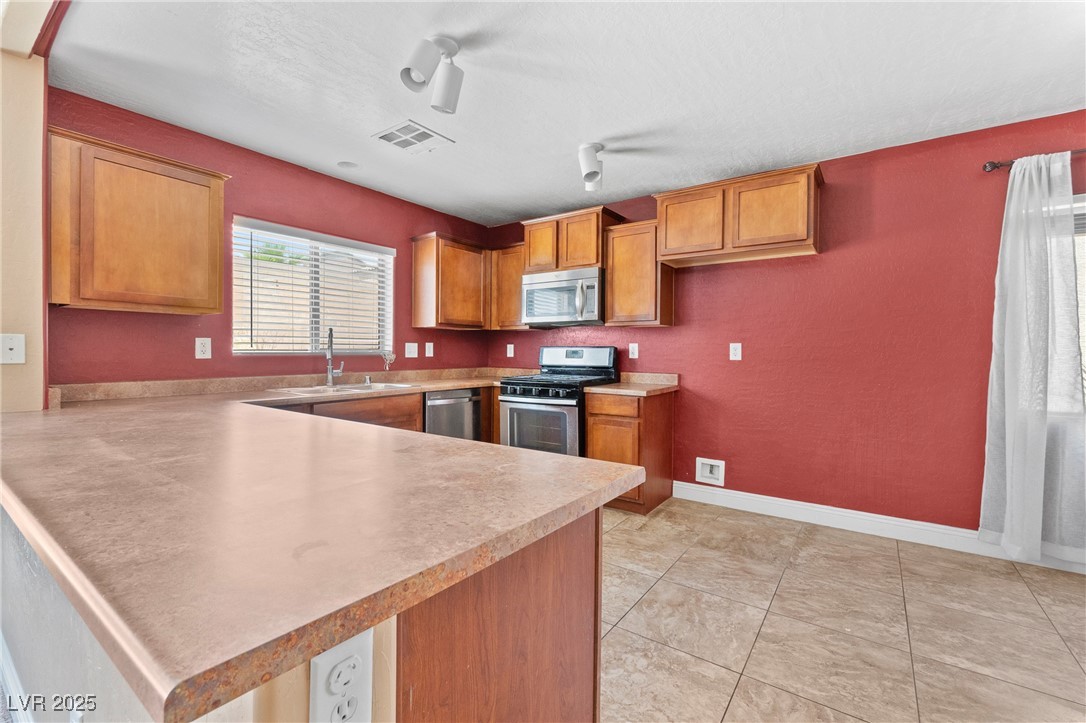9175 Titan Hill Court Property Photo 5