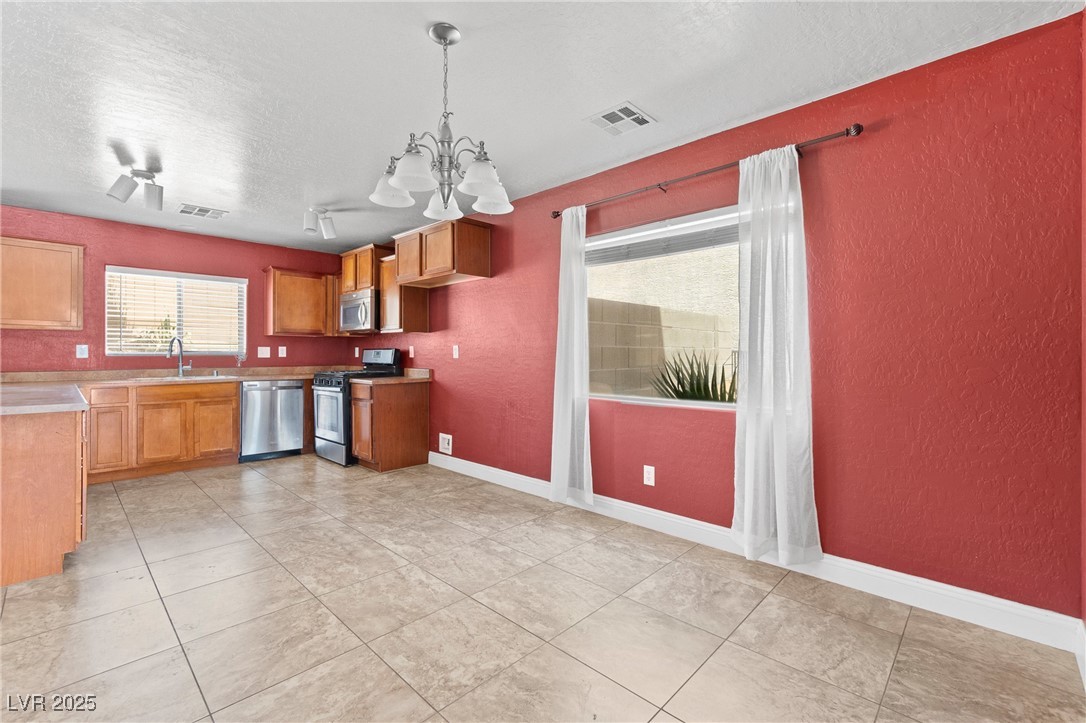 9175 Titan Hill Court Property Photo 8