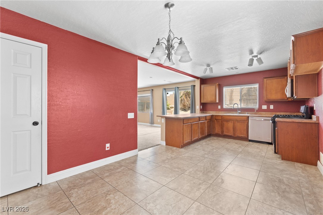 9175 Titan Hill Court Property Photo 9