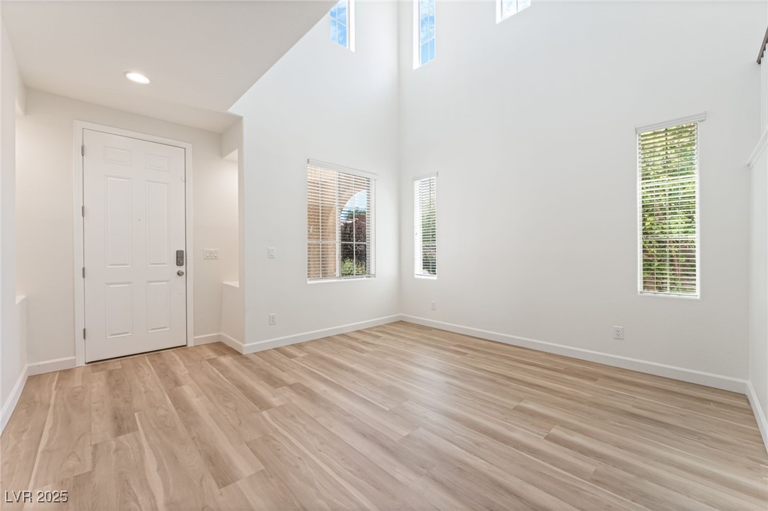 11900 Calle De Sol Drive Property Photo 2