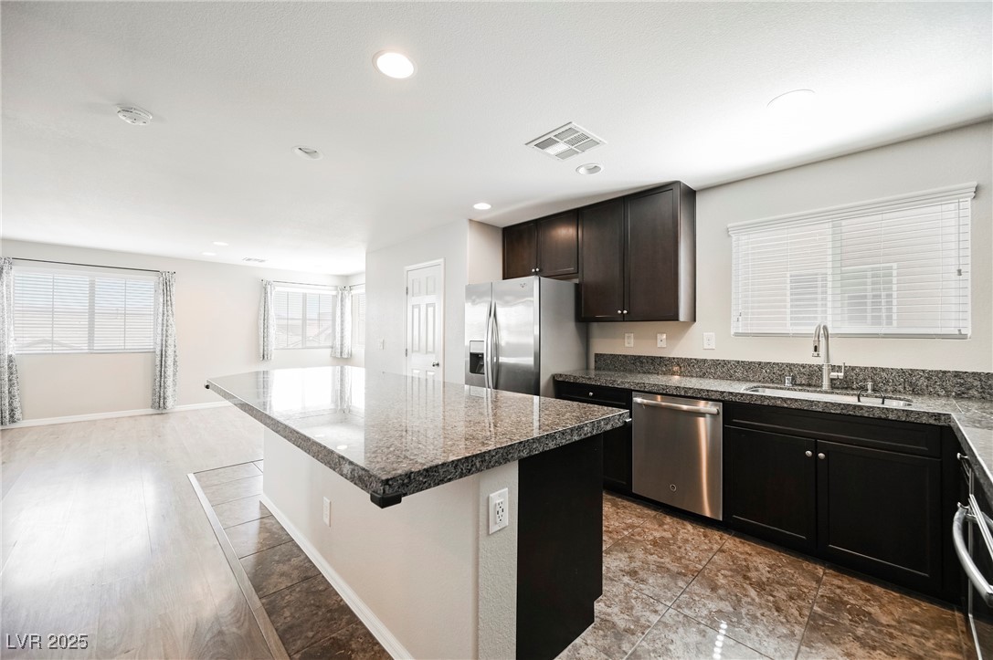 7186 Sterling Rock Avenue Property Photo 1