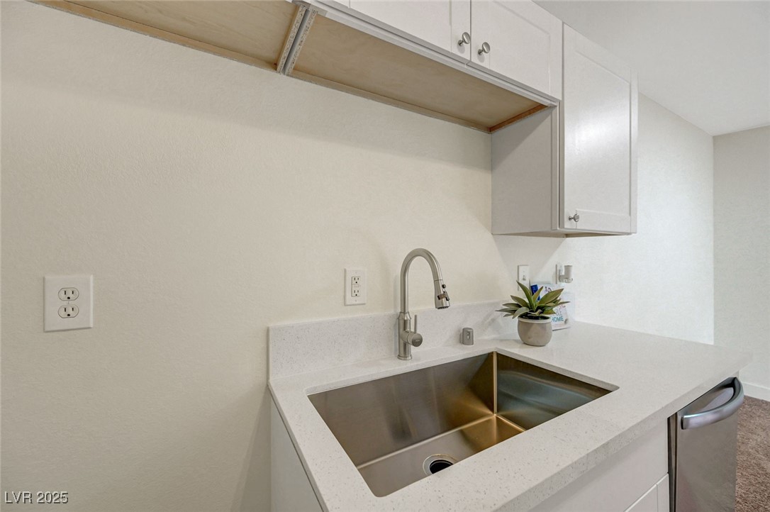 5161 Lindell Road 206 Property Photo 20