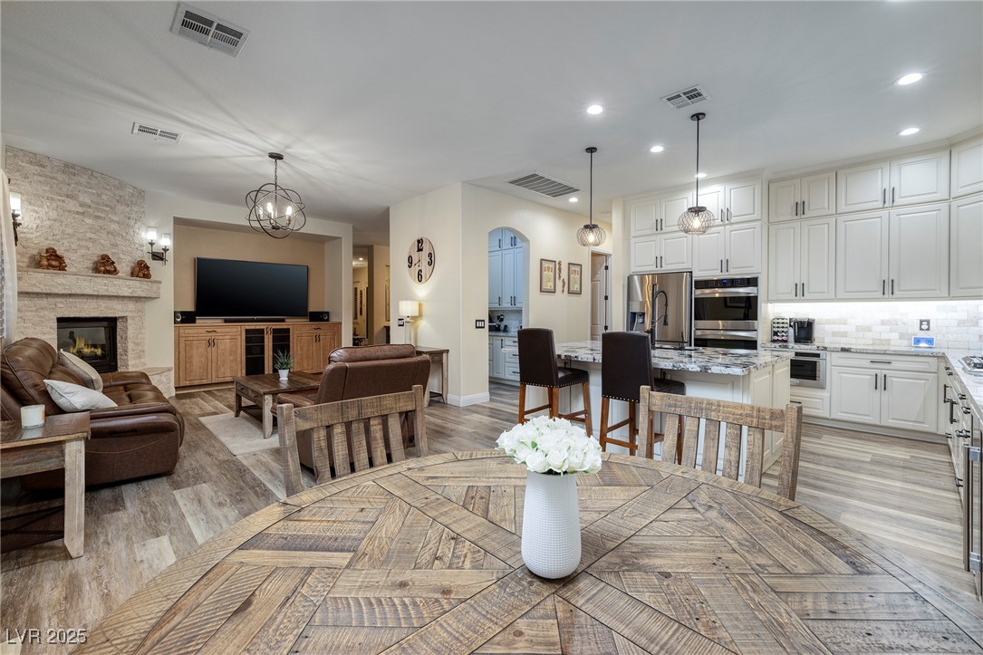 8149 Villa De La Playa Street Property Photo 14