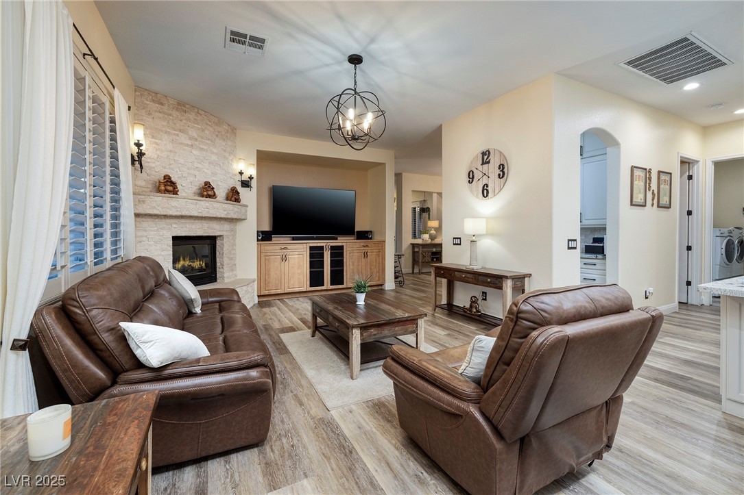 8149 Villa De La Playa Street Property Photo 15