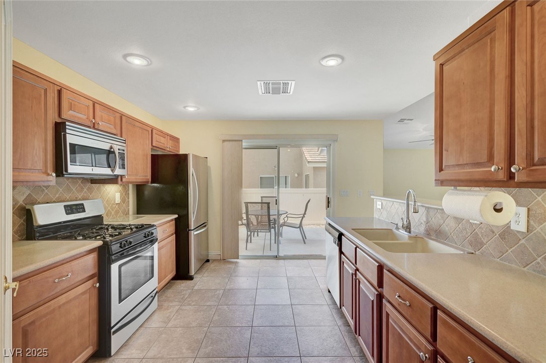 4841 Raw Umber Court Property Photo 17