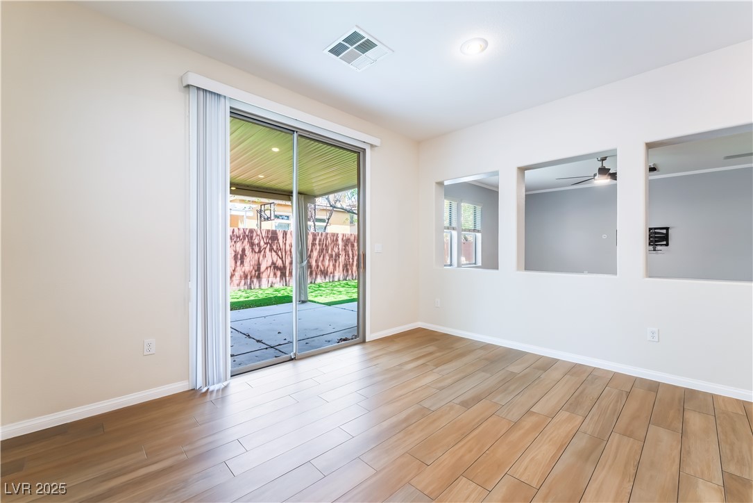 5568 Table Top Lane Property Photo 18