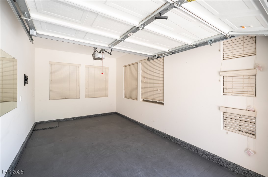 5568 Table Top Lane Property Photo 43