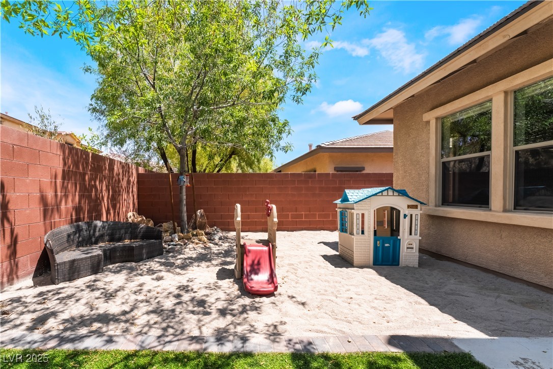 5568 Table Top Lane Property Photo 45
