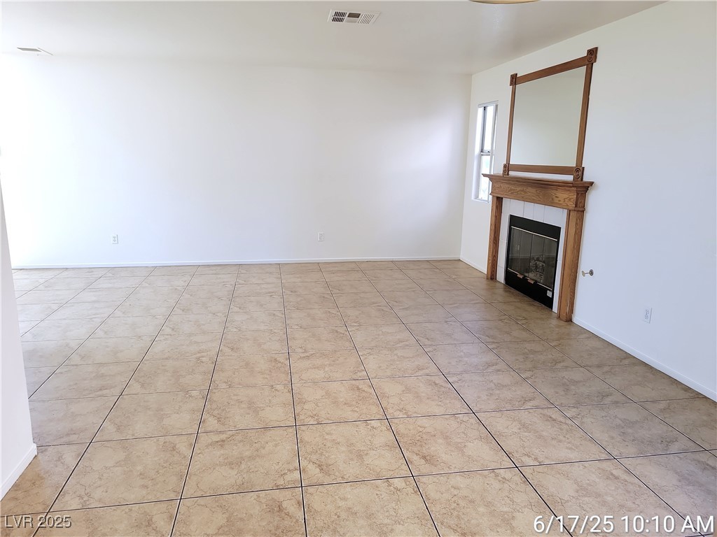 9162 Green Frost Drive Property Photo 5
