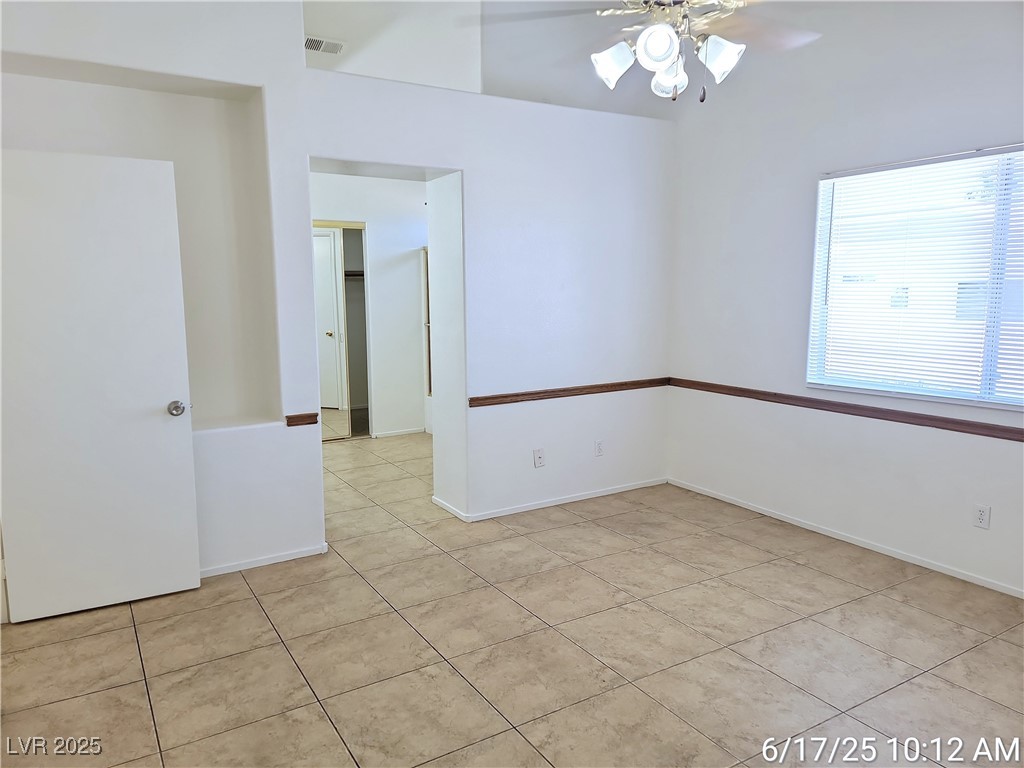 9162 Green Frost Drive Property Photo 14