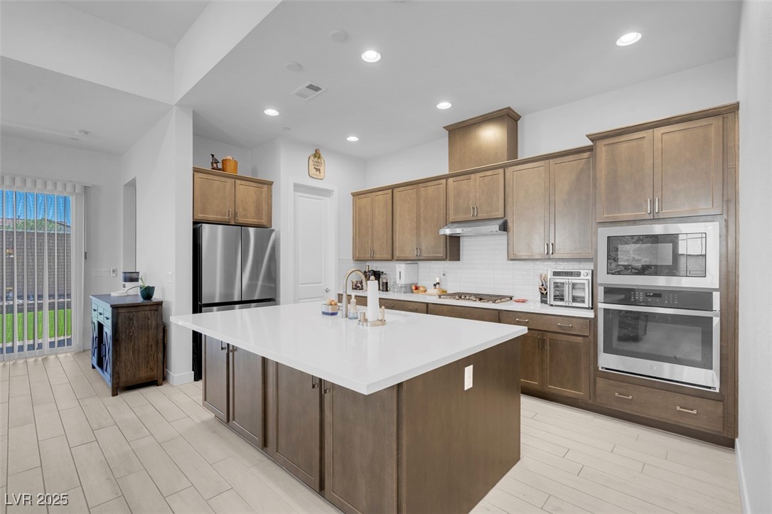 369 Old Erie Place Property Photo 14