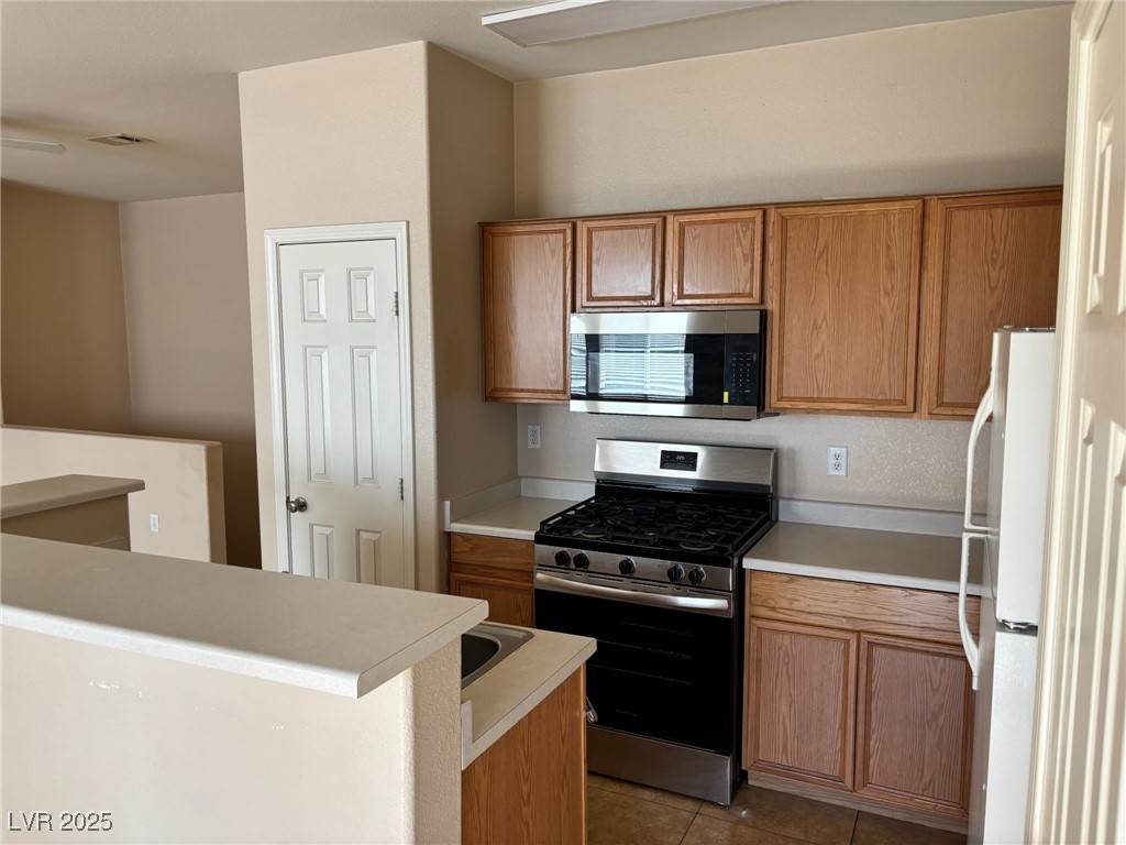 9303 Gilcrease Avenue 1034 Property Photo 7