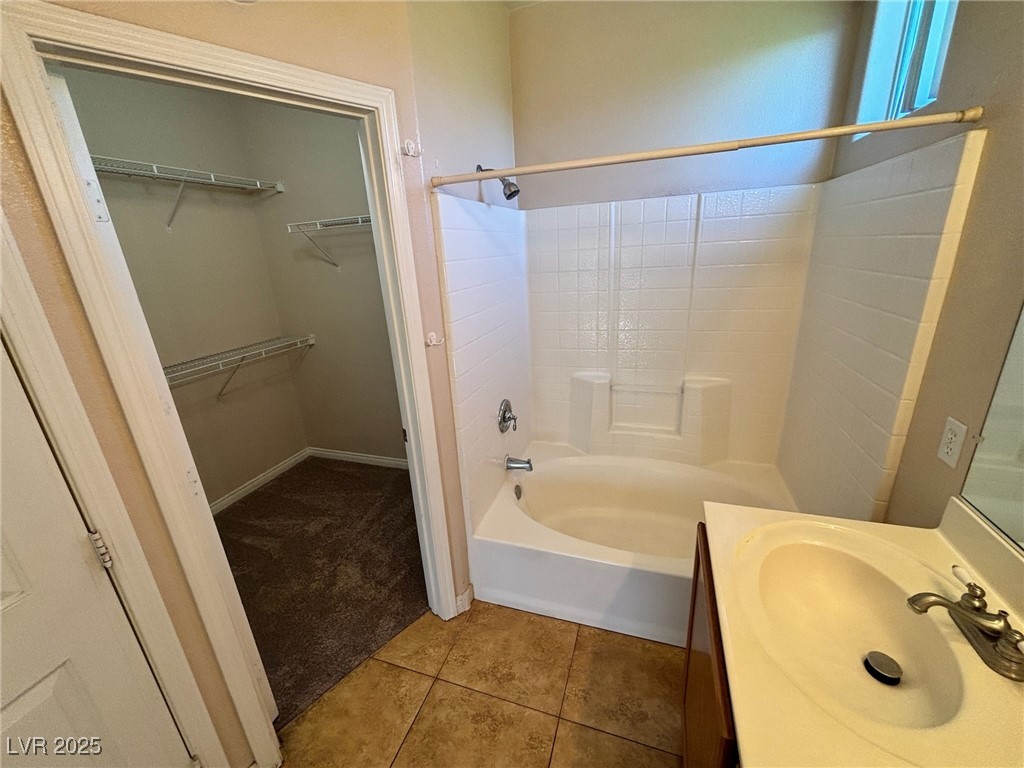 9303 Gilcrease Avenue 1034 Property Photo 11