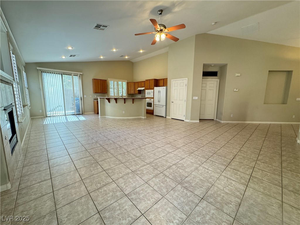 11270 Tenza Court Property Photo 7