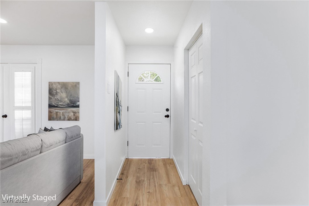 572 Tam O Shanter Property Photo 12