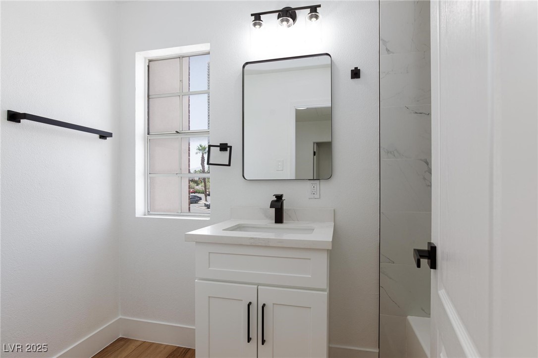 572 Tam O Shanter Property Photo 35