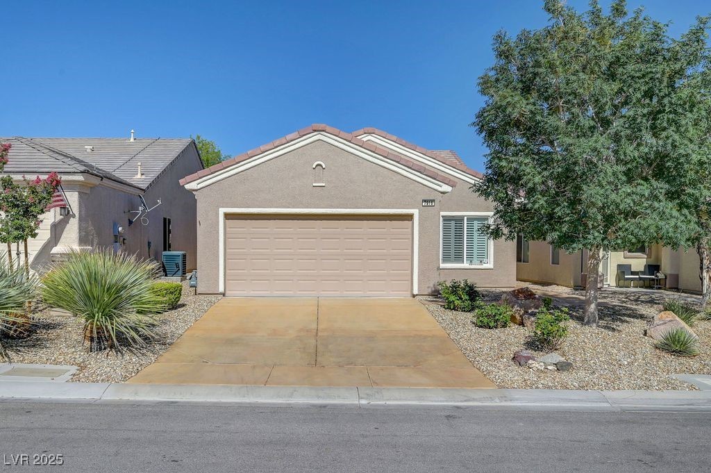 7916 Lyrebird Drive Property Photo 1