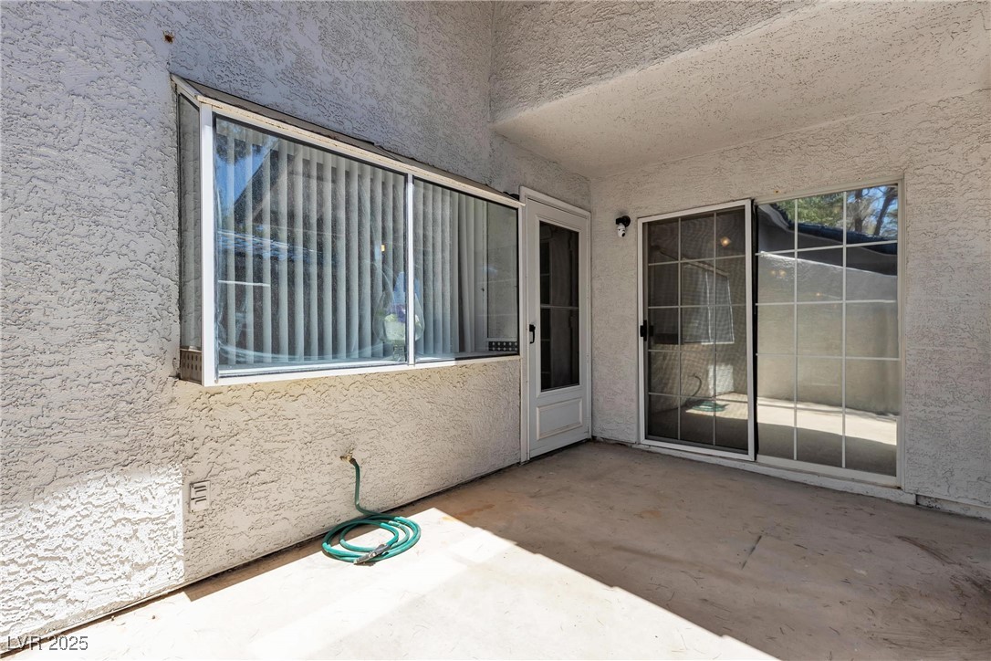 2124 Willowbury Drive D Property Photo 5