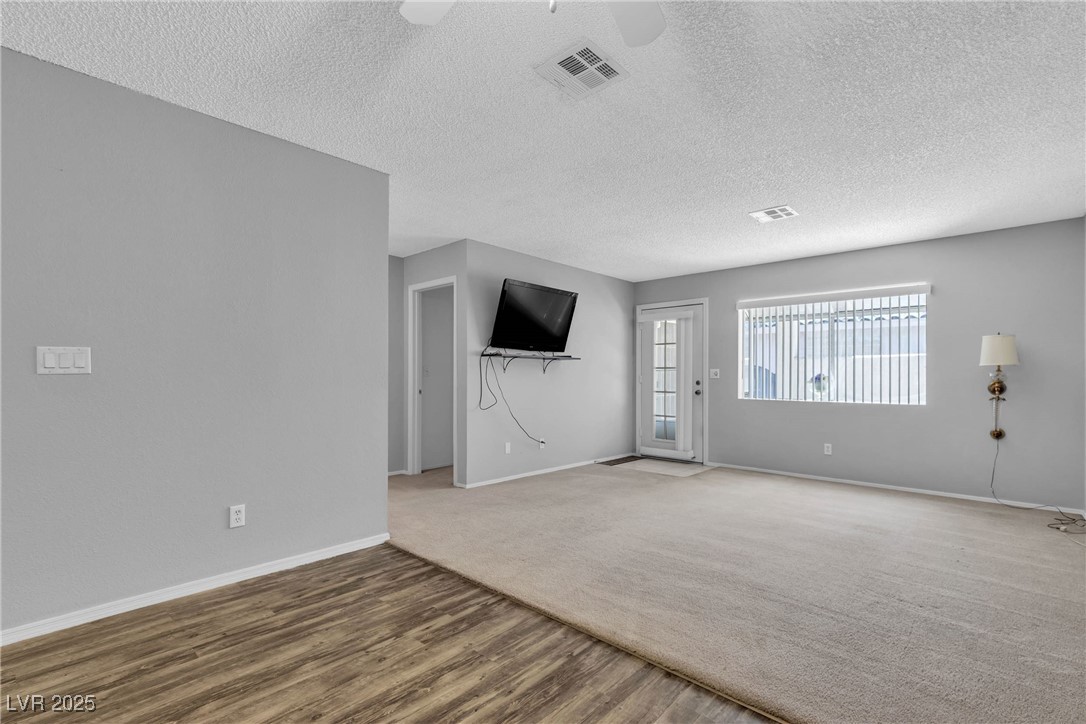 2124 Willowbury Drive D Property Photo 9