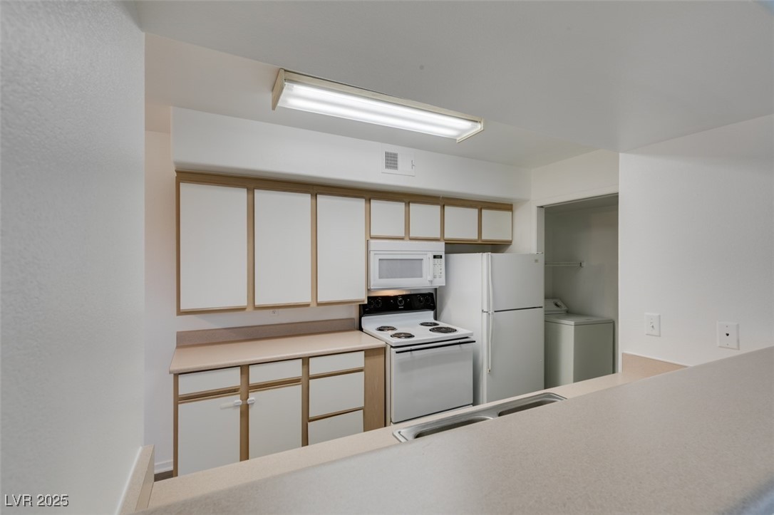 2300 East Silverado Ranch Boulevard 1070 Property Photo 27