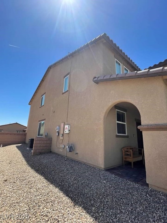 2409 West Gilmore Avenue Property Photo 4