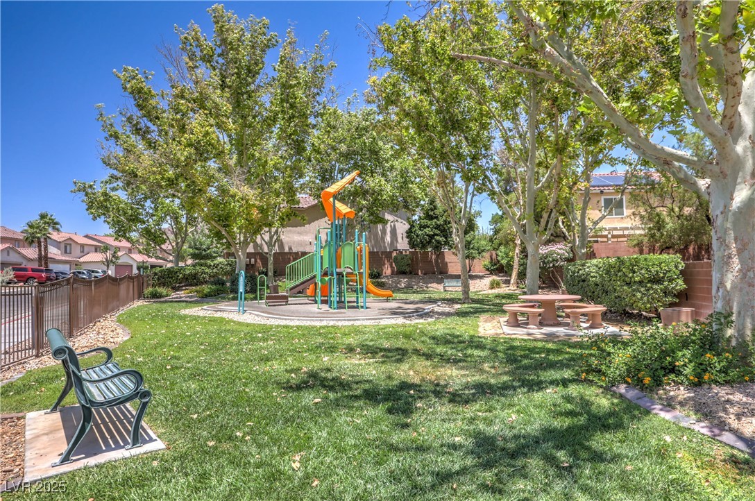 3640 Shanagolden Street Property Photo 10