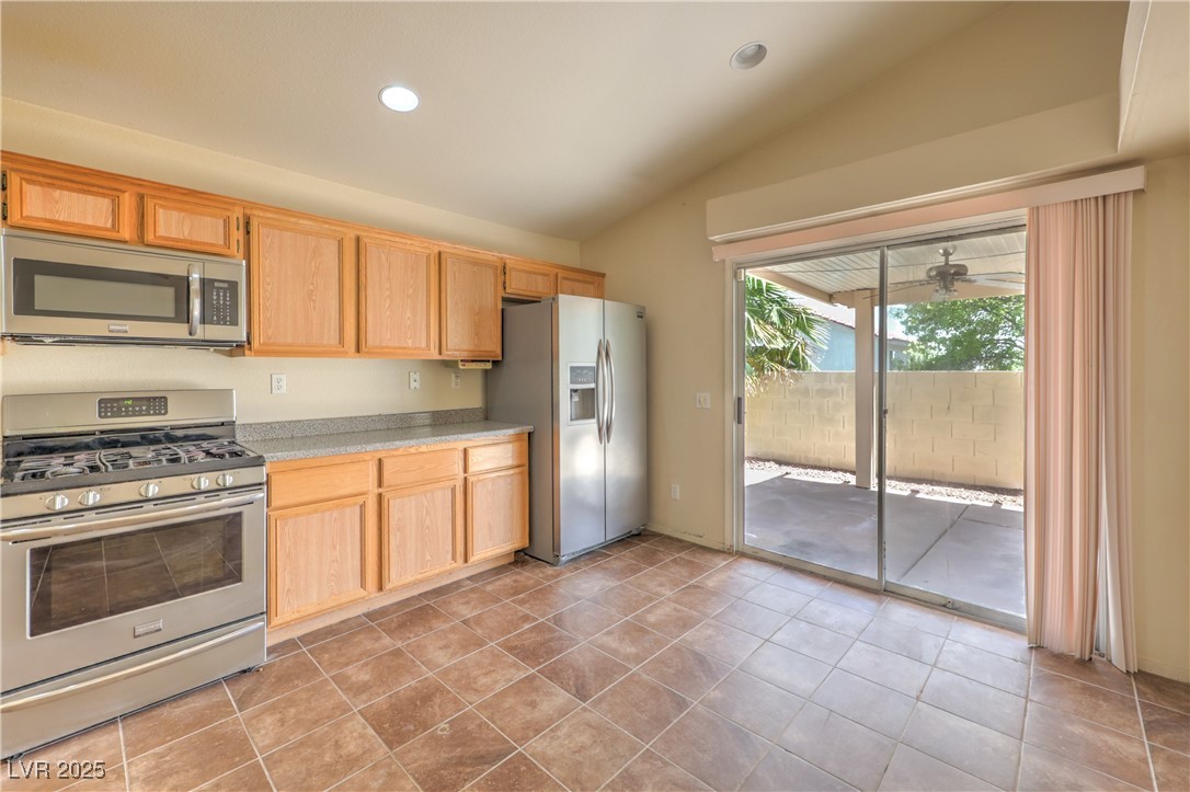 3640 Shanagolden Street Property Photo 14