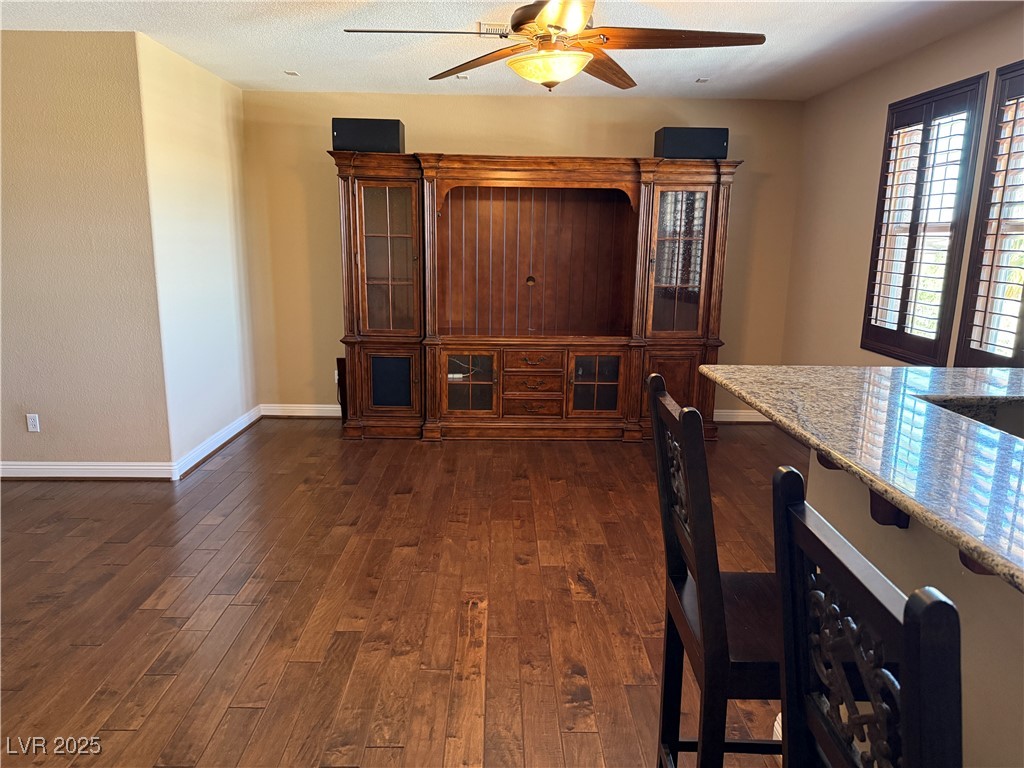585 Via Alhambra Property Photo 15