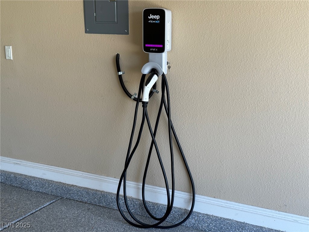 585 Via Alhambra Property Photo 24
