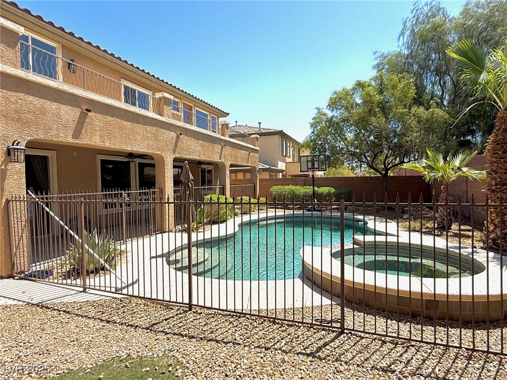585 Via Alhambra Property Photo 25