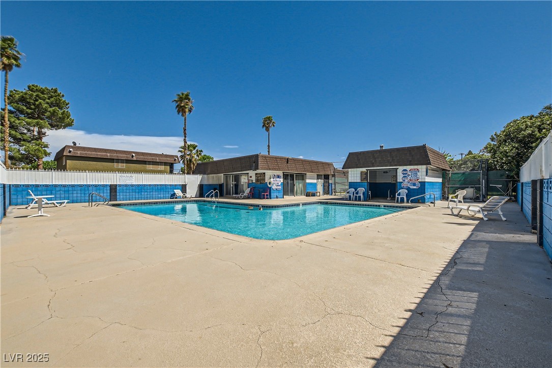 4683 Monterey Circle 4 Property Photo 2