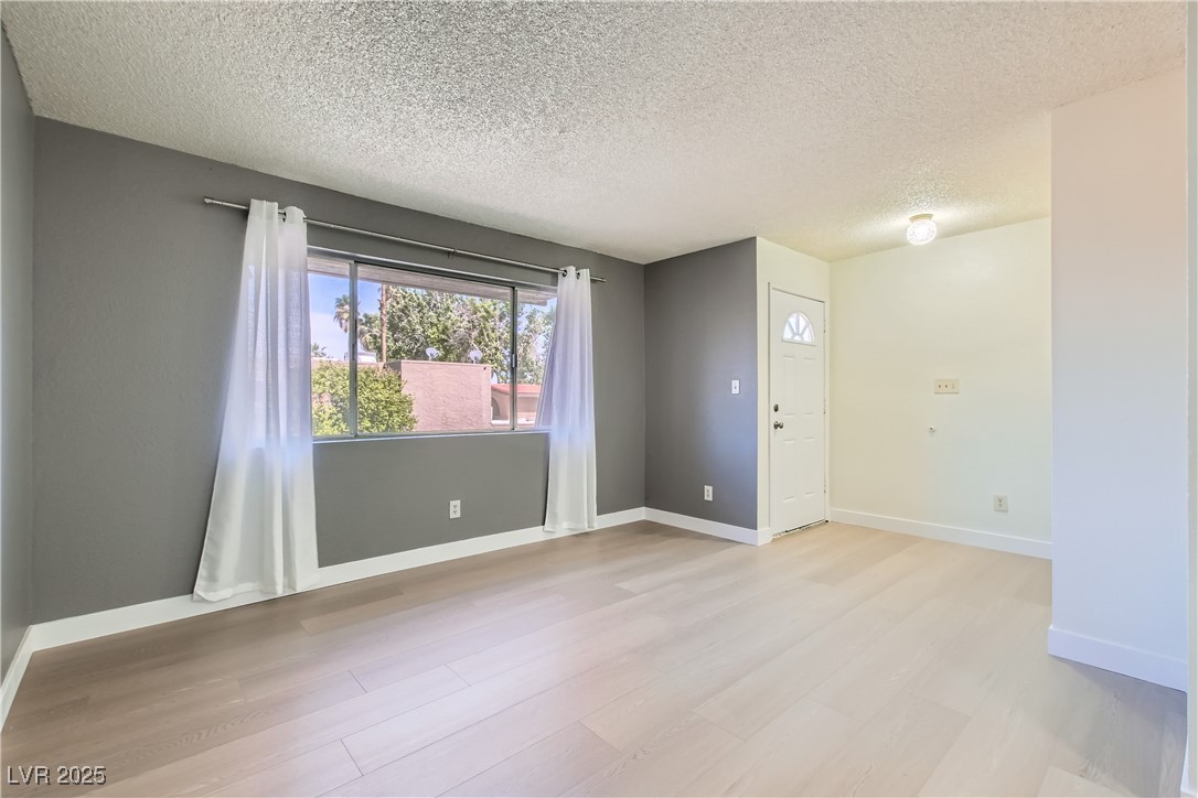 4683 Monterey Circle 4 Property Photo 4