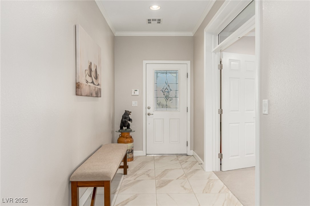 1304 Fantastic Court Property Photo 8