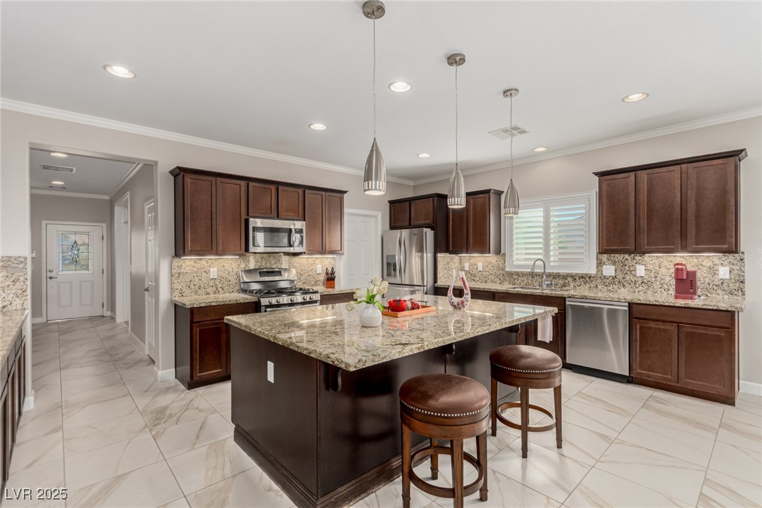 1304 Fantastic Court Property Photo 17