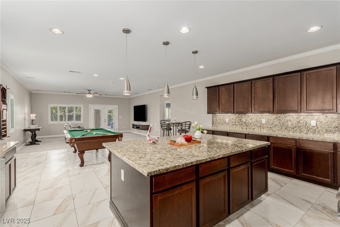 1304 Fantastic Court Property Photo 20
