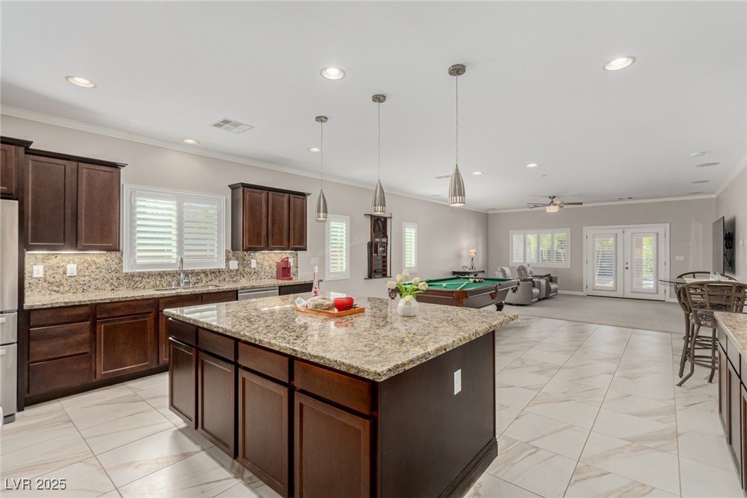 1304 Fantastic Court Property Photo 21
