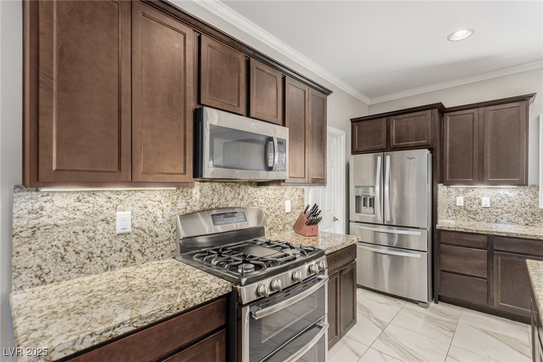 1304 Fantastic Court Property Photo 22