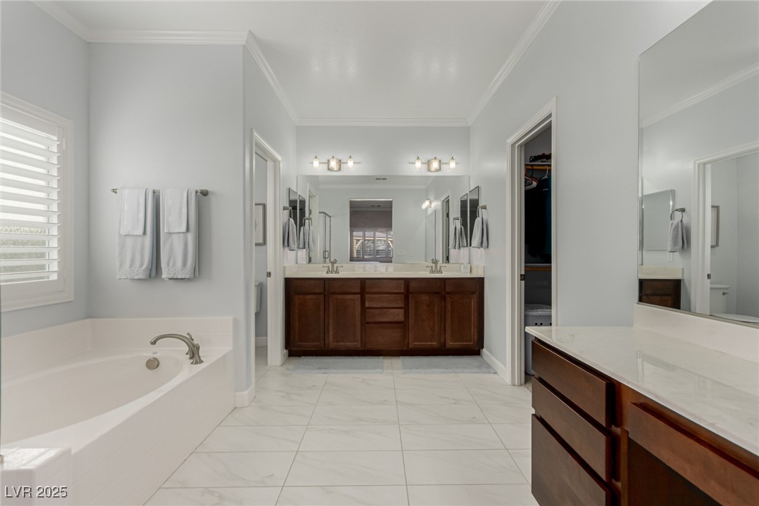 1304 Fantastic Court Property Photo 30