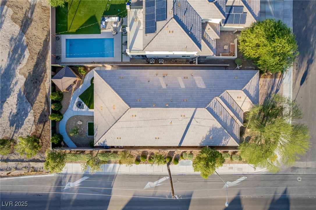 1304 Fantastic Court Property Photo 49