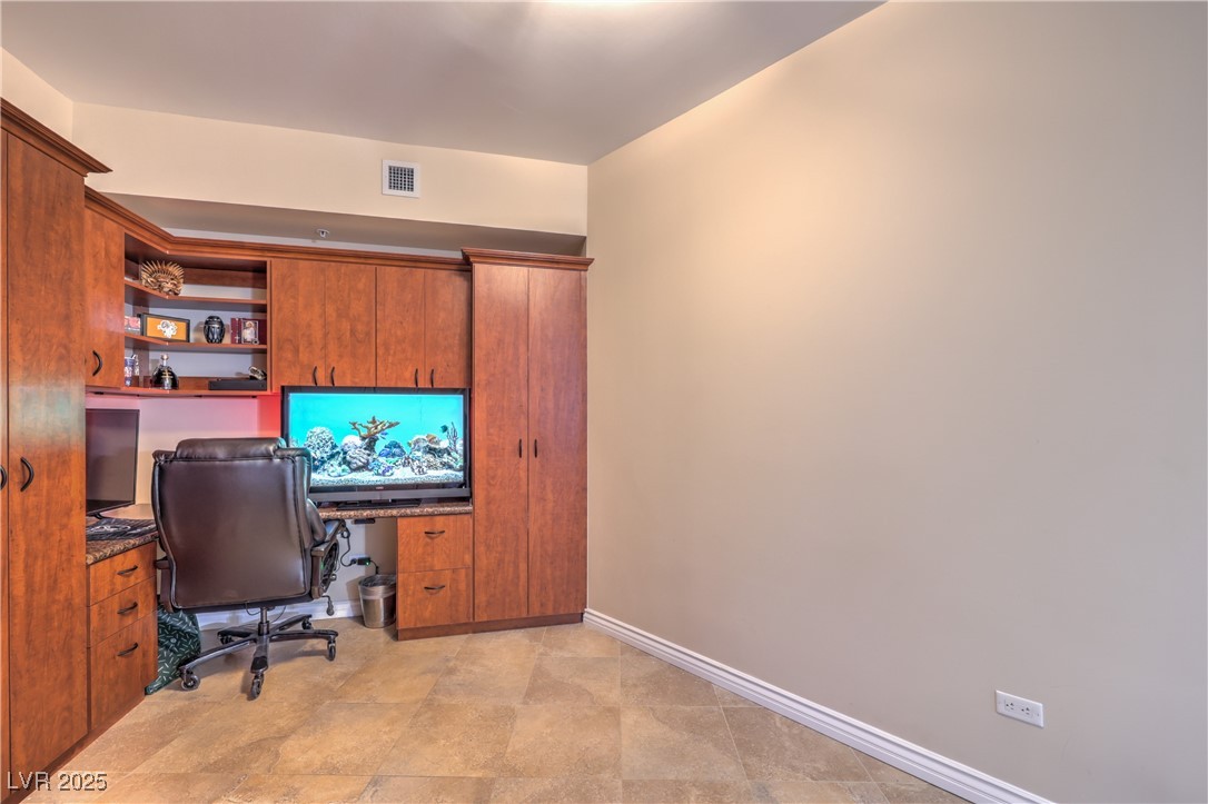 200 West Sahara Avenue 2210 Property Photo 6