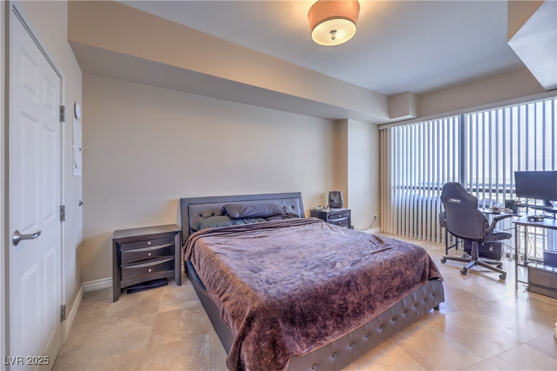 200 West Sahara Avenue 2210 Property Photo 22