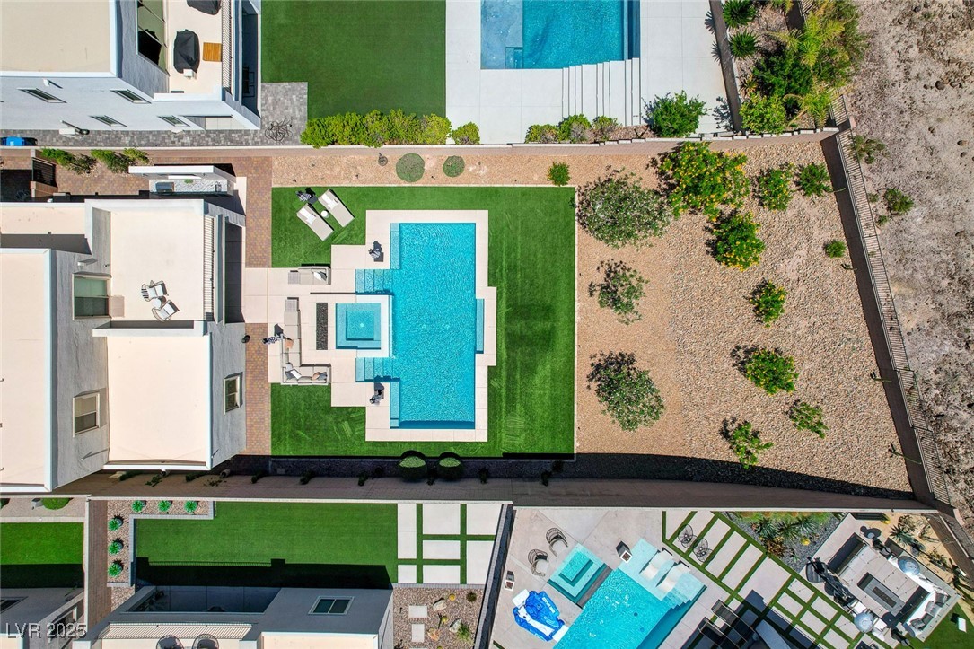 734 Glowing Horizon Street Property Photo 1